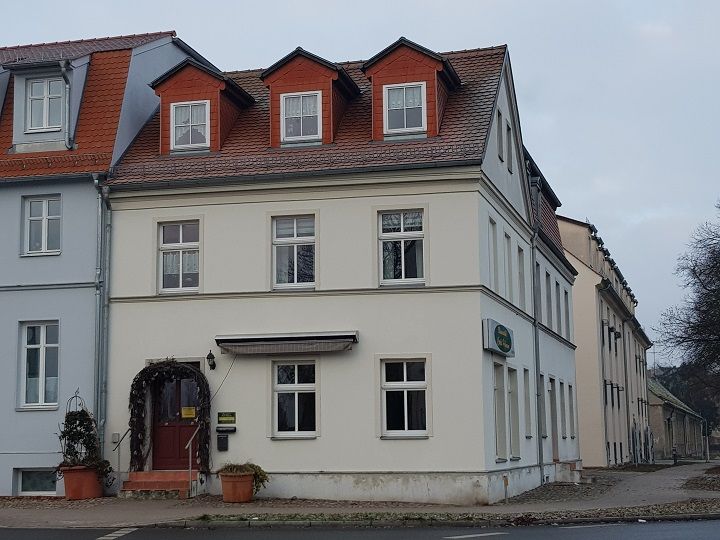 2-R-W * Altbau * Tageslichtbad